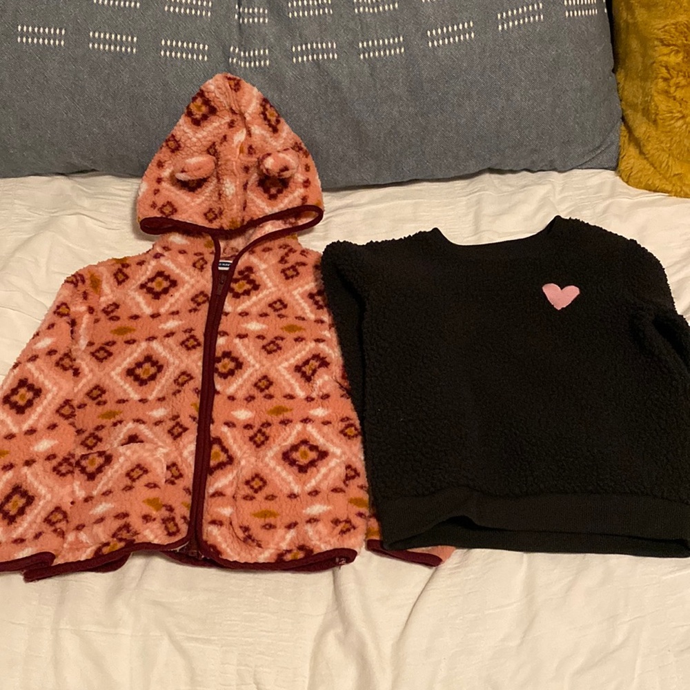 Girls Old Navy 5T Jacket & Sweater